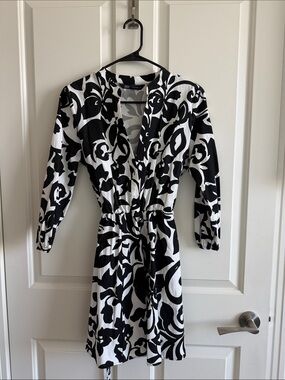 Zara Black and White Long Sleeve Printed Tie-Waist Dress